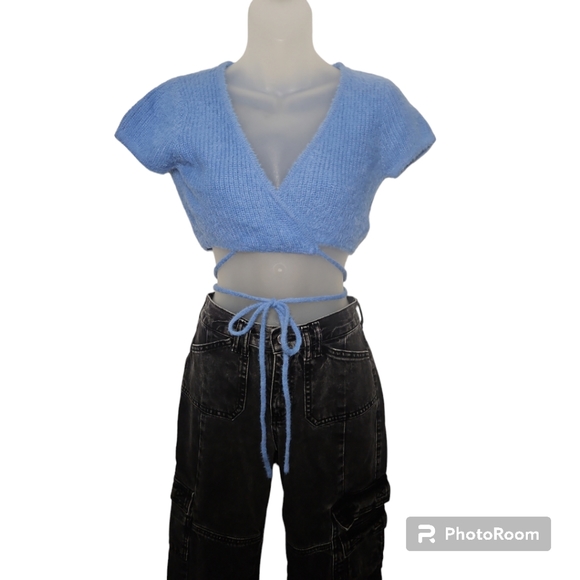 Et Clet Blue Cropped Tie Wrap Short Sleeve Fuzzy Top Sz S - Picture 5 of 6